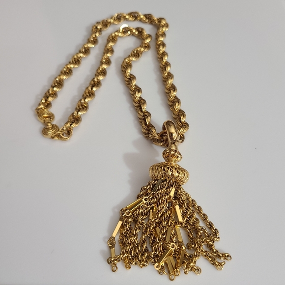 Vintage Monet Damita Matinee Tassel & Chain Necklace 1960's Estate GORGEOUS - Picture 1 of 13